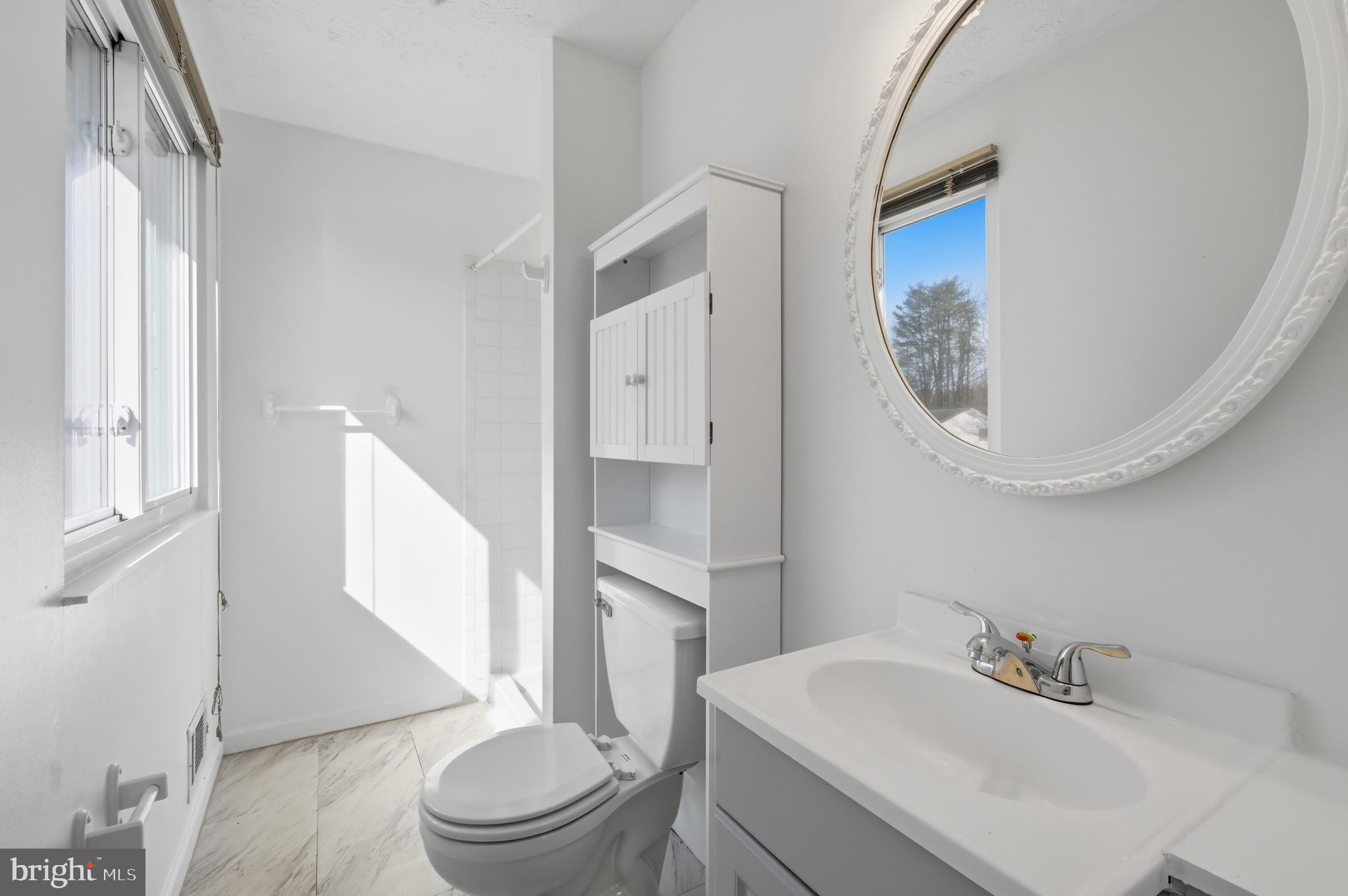 CONNEMARA HILLS - Residential