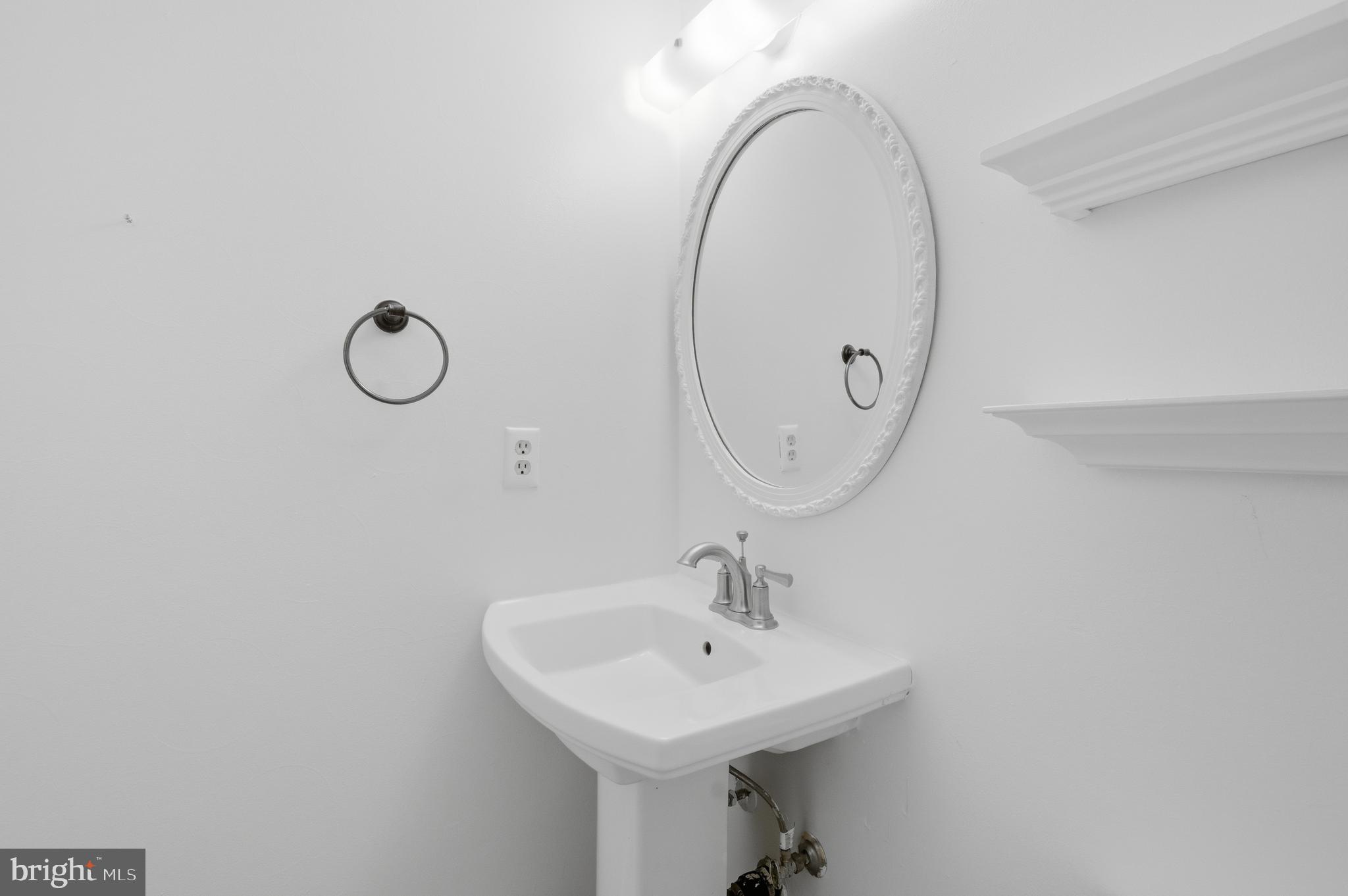 CONNEMARA HILLS - Residential