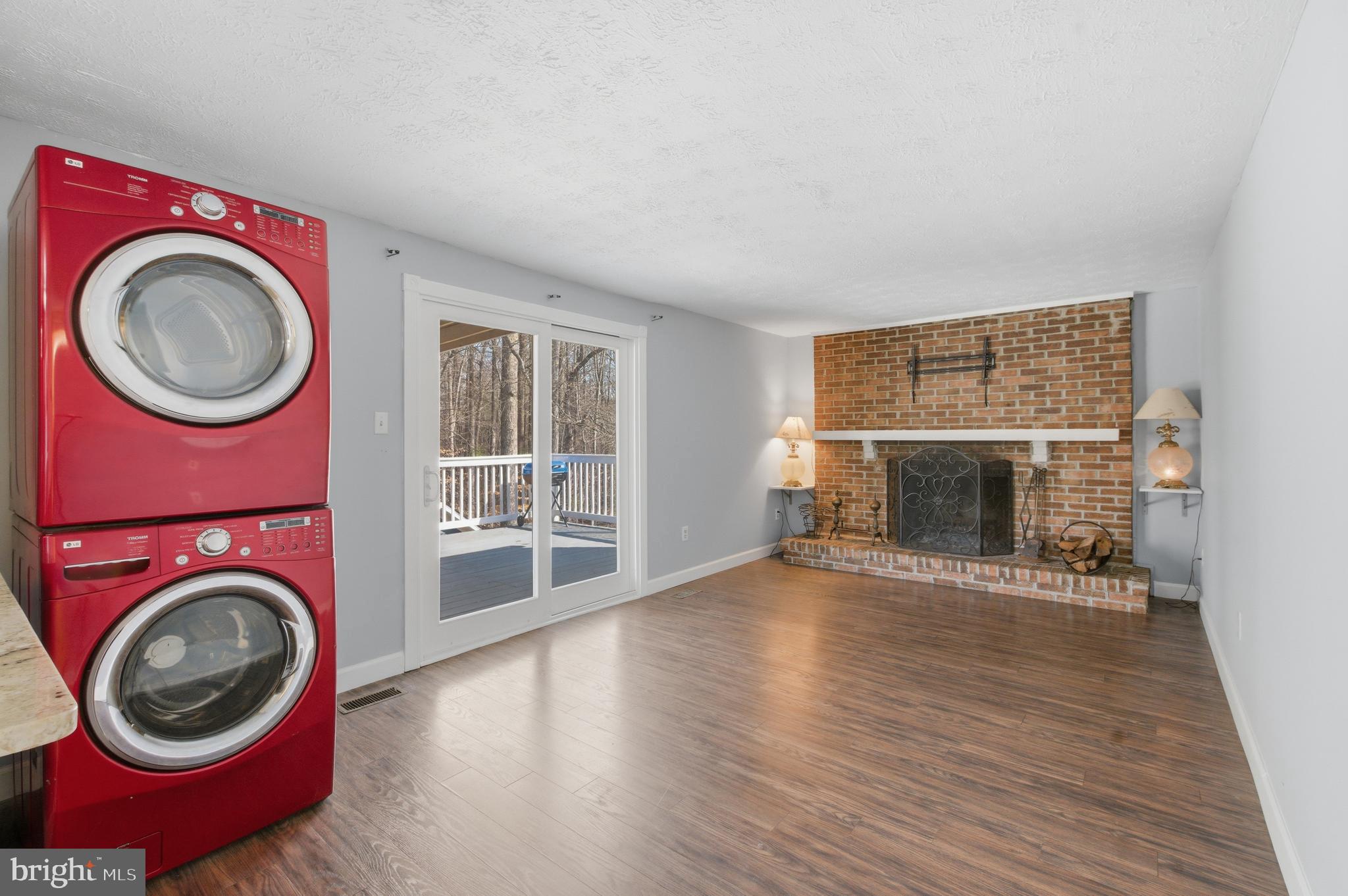 CONNEMARA HILLS - Residential