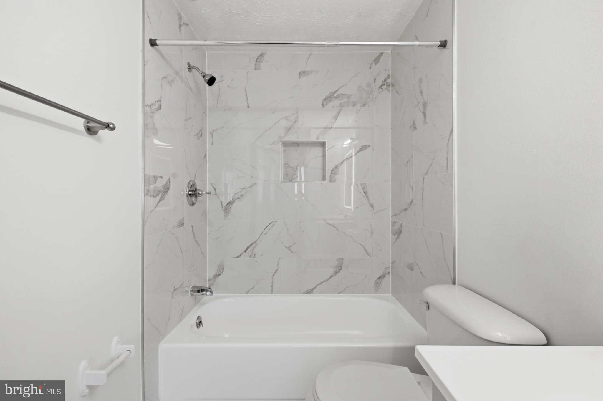 CONNEMARA HILLS - Residential