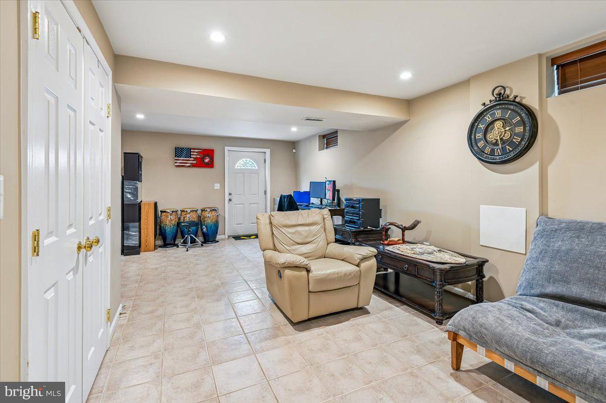 COVENTRY ESTATES - Residential