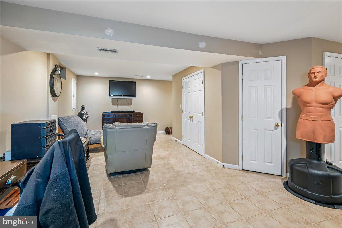 COVENTRY ESTATES - Residential