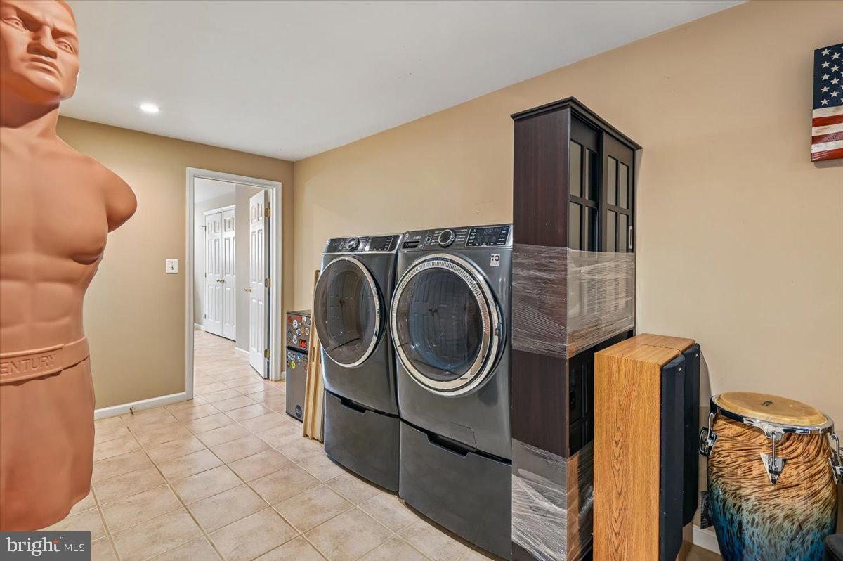 COVENTRY ESTATES - Residential