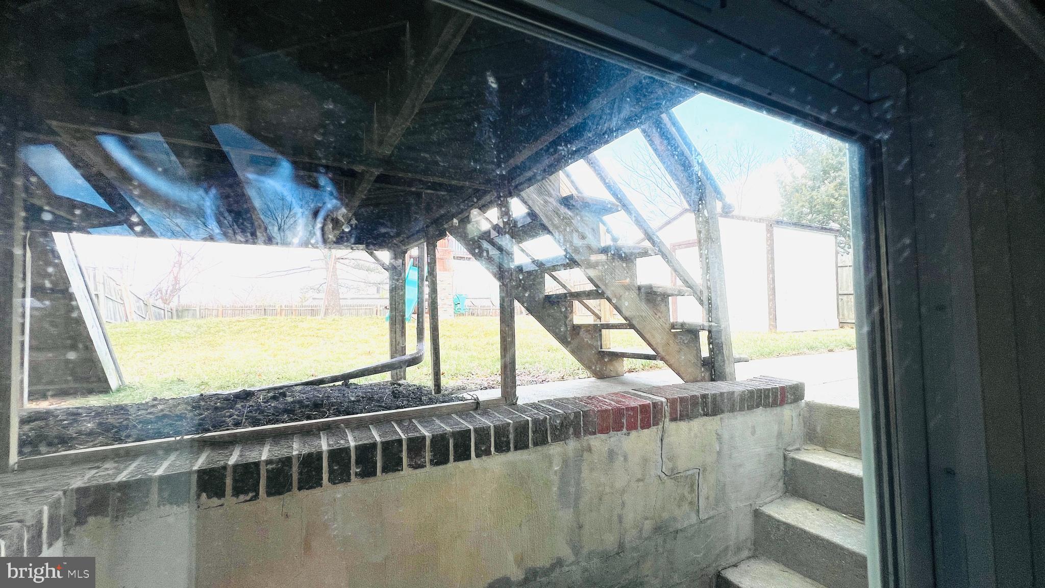 HOLLYWOOD ON THE HILL - Residential Lease