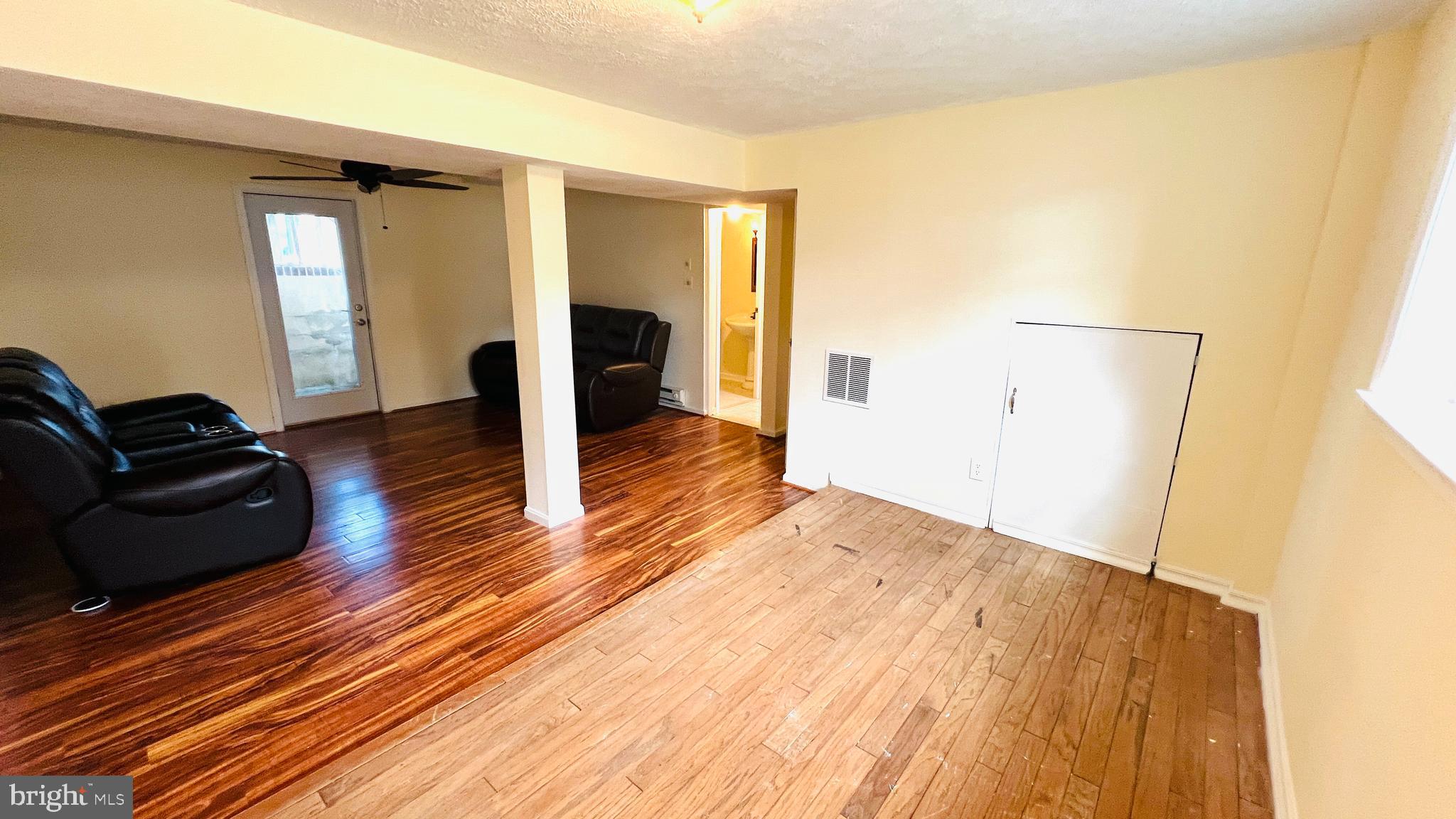 HOLLYWOOD ON THE HILL - Residential Lease