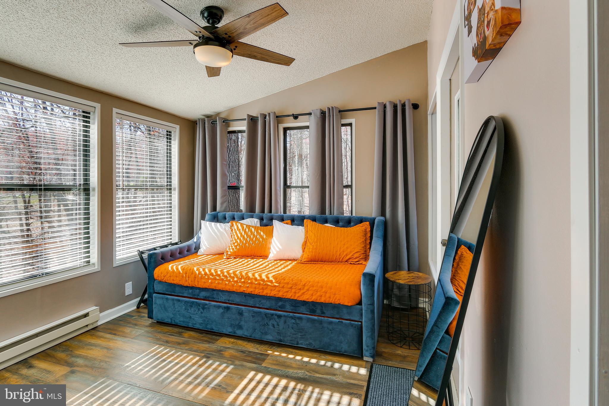 THE WOODS - Residential