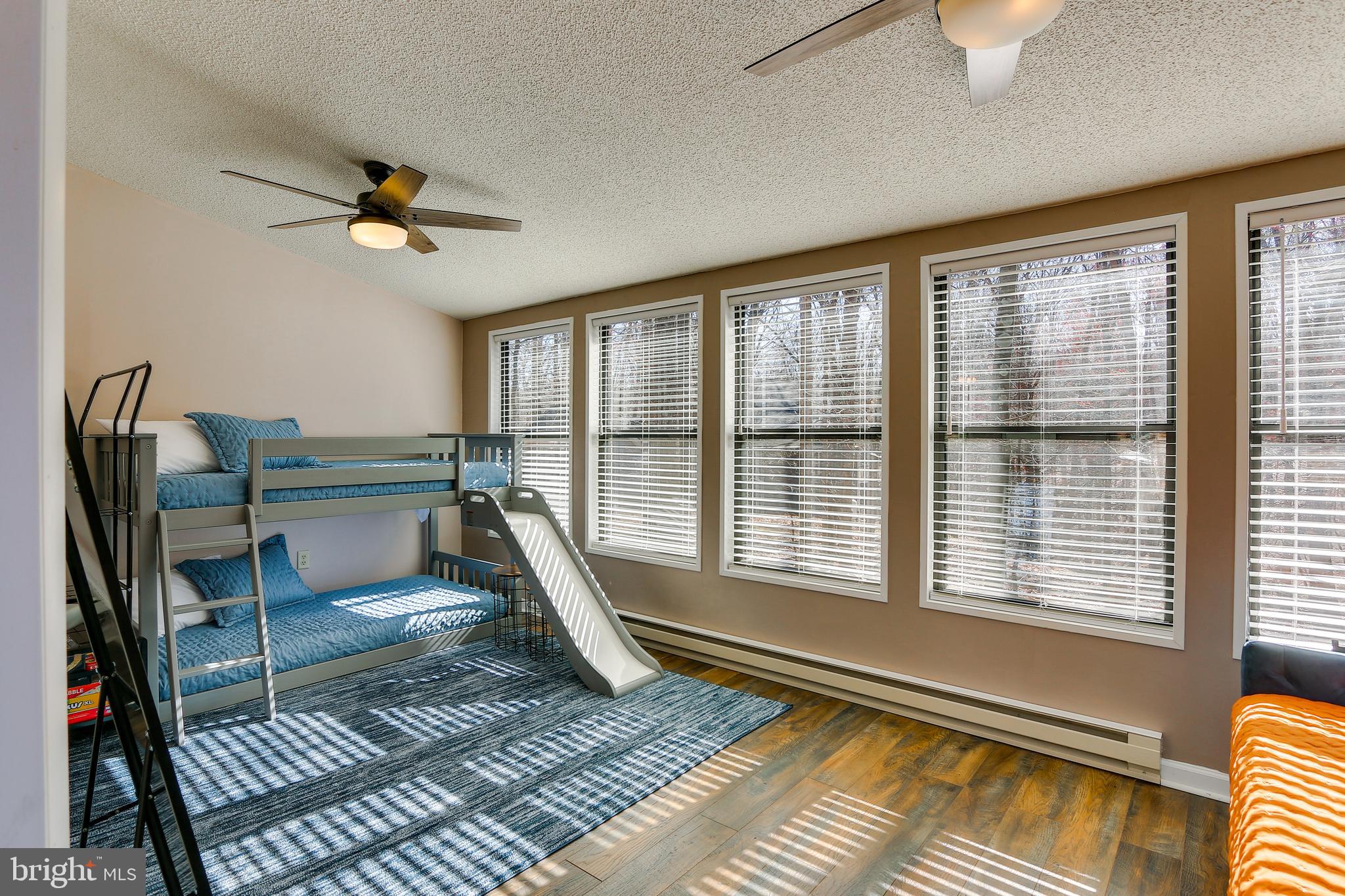 THE WOODS - Residential