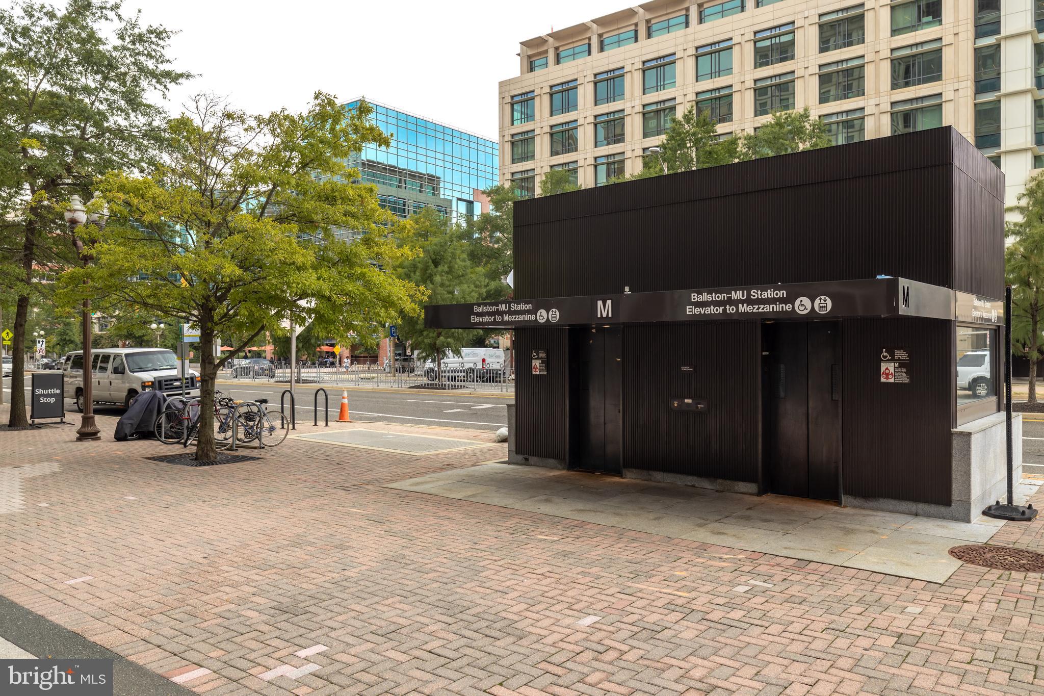 THE CHATHAM - Residential Lease