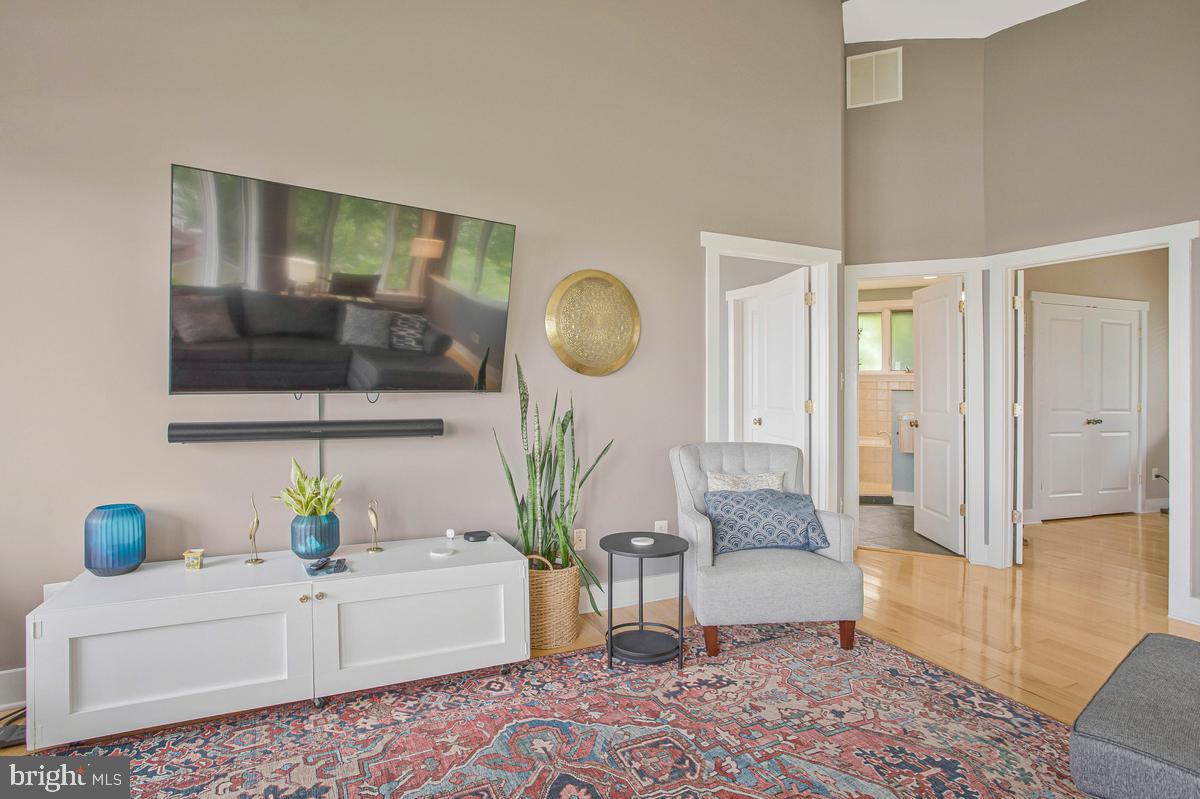 COLUMBIA BEACH - Residential