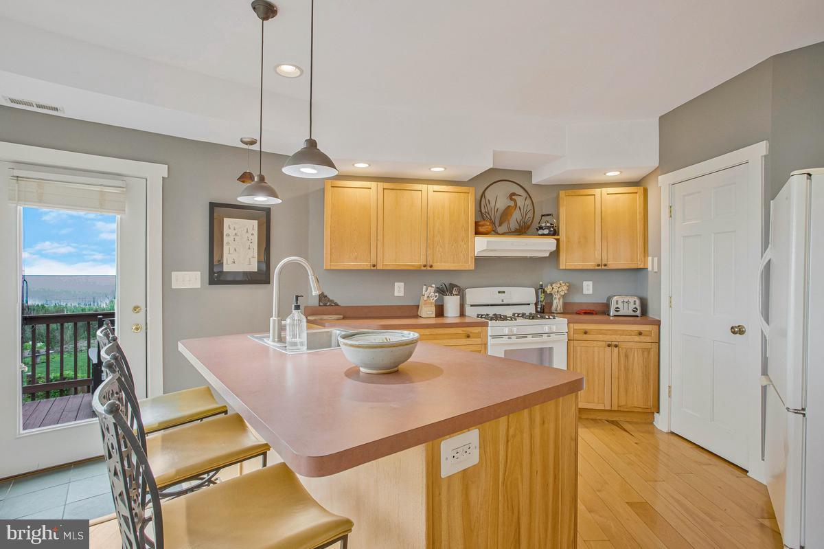 COLUMBIA BEACH - Residential