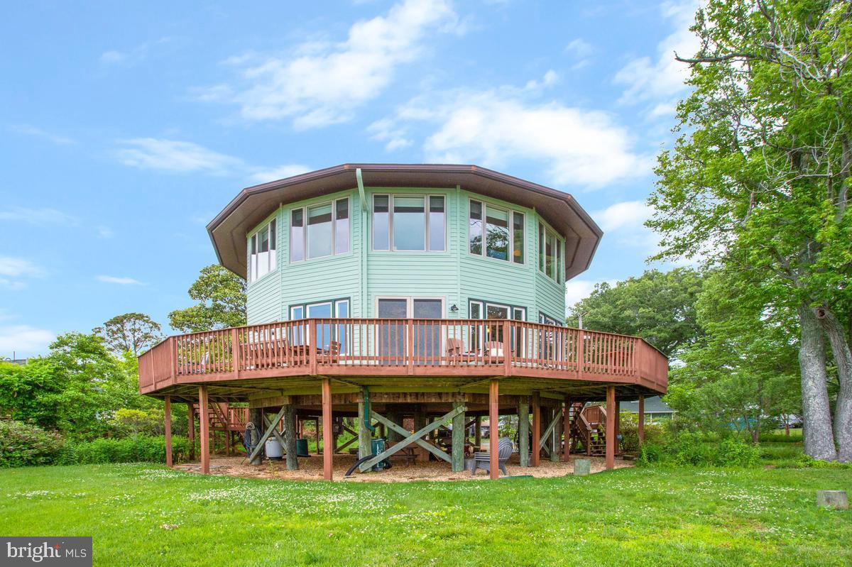 COLUMBIA BEACH - Residential
