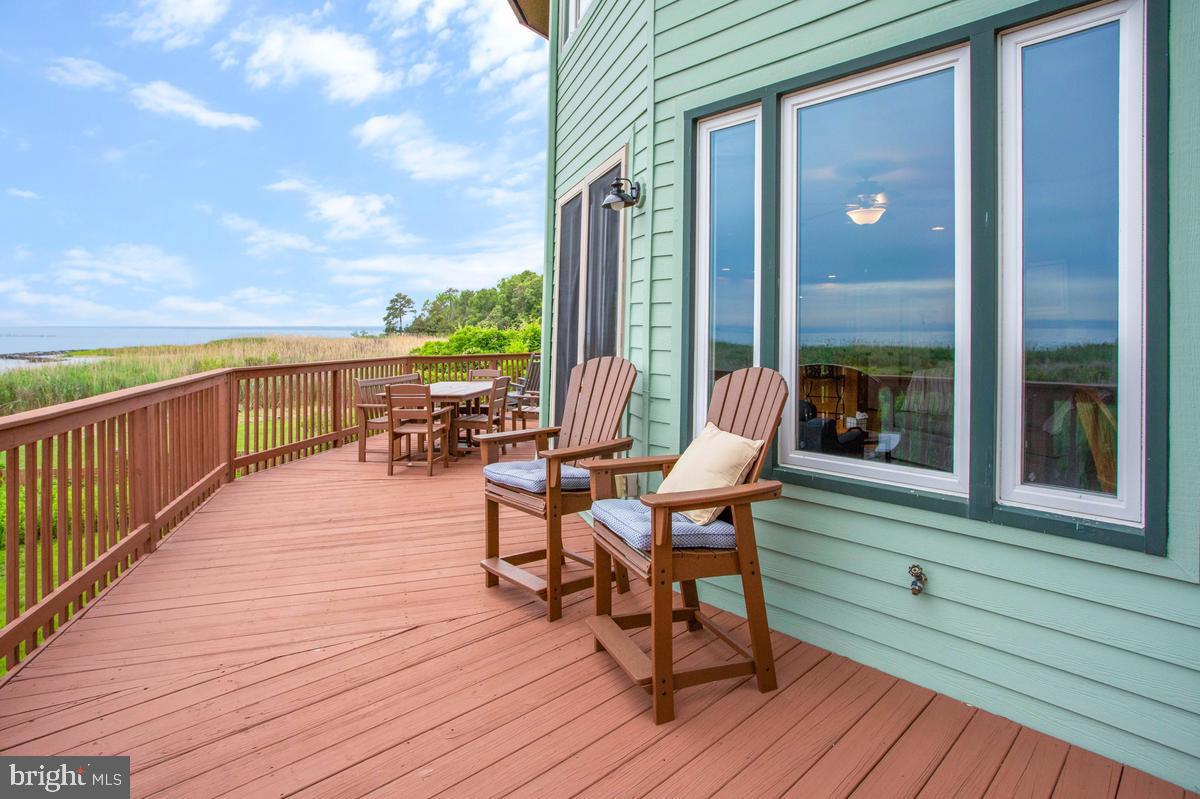 COLUMBIA BEACH - Residential