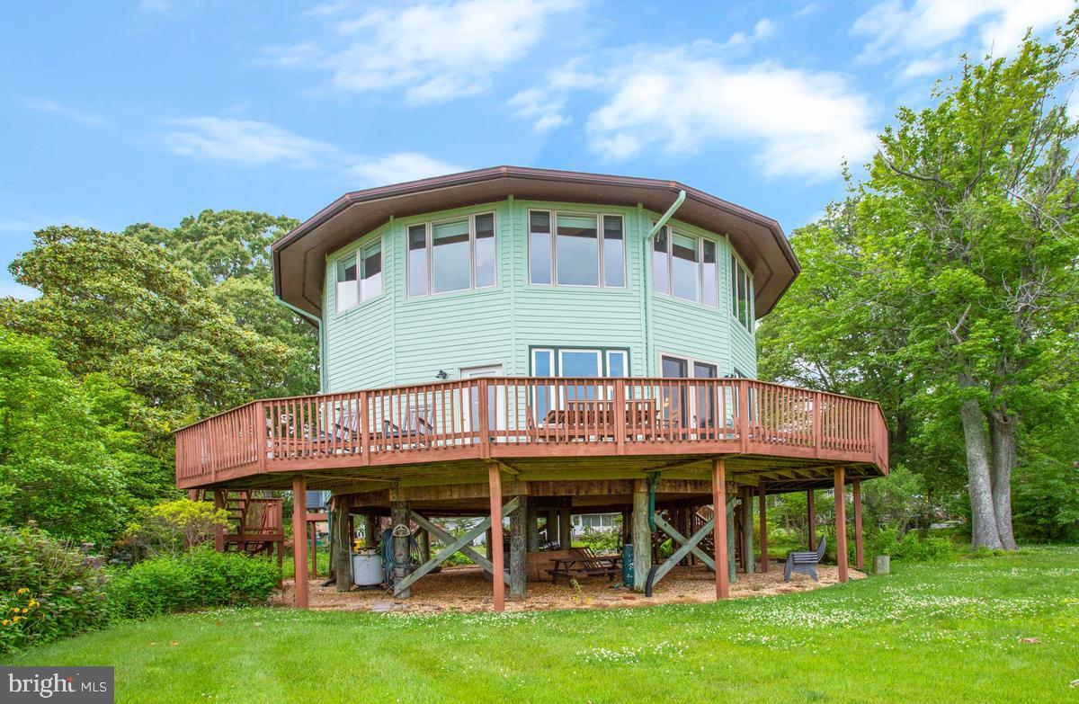 COLUMBIA BEACH - Residential