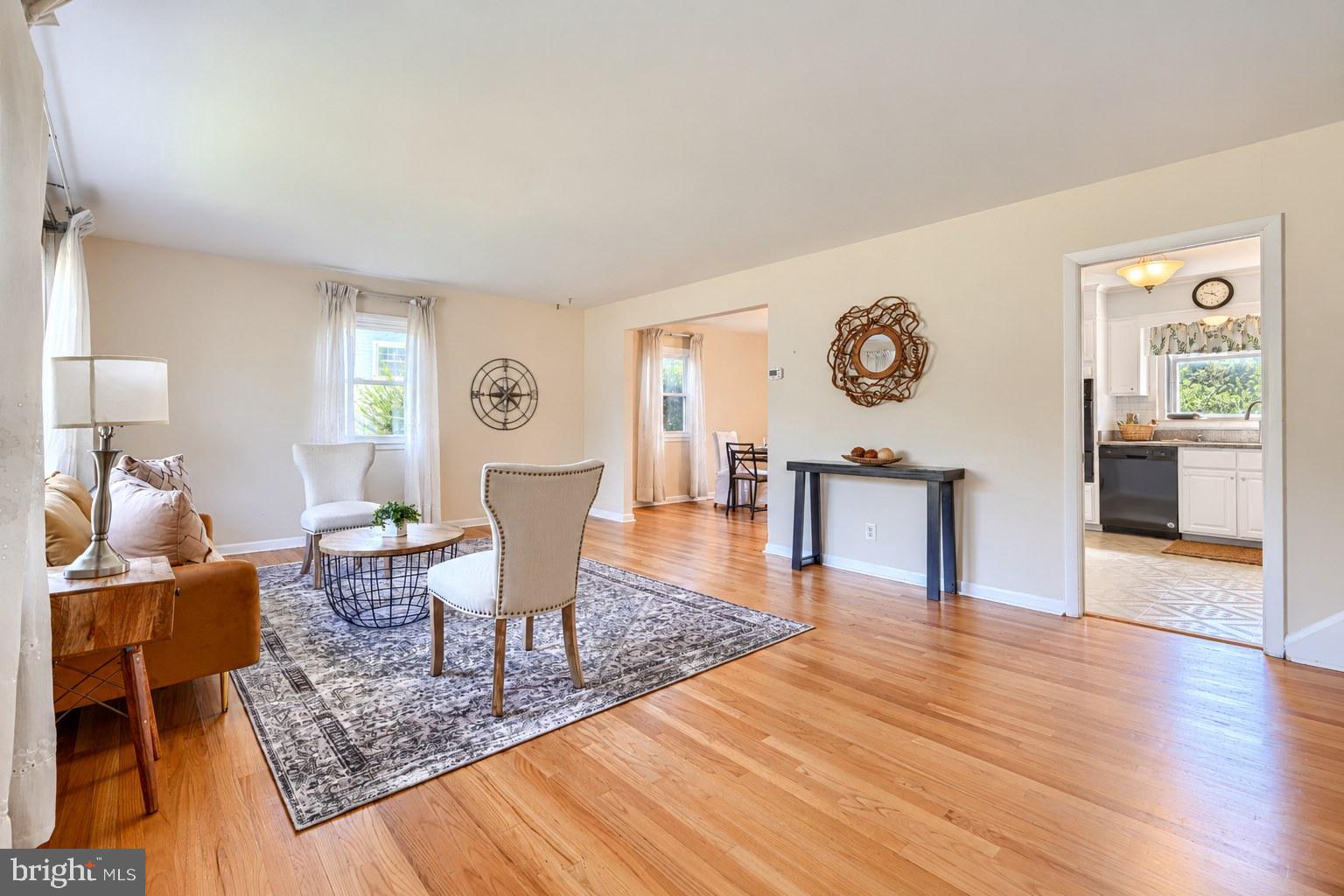 815 BRANFORD CIRCLE