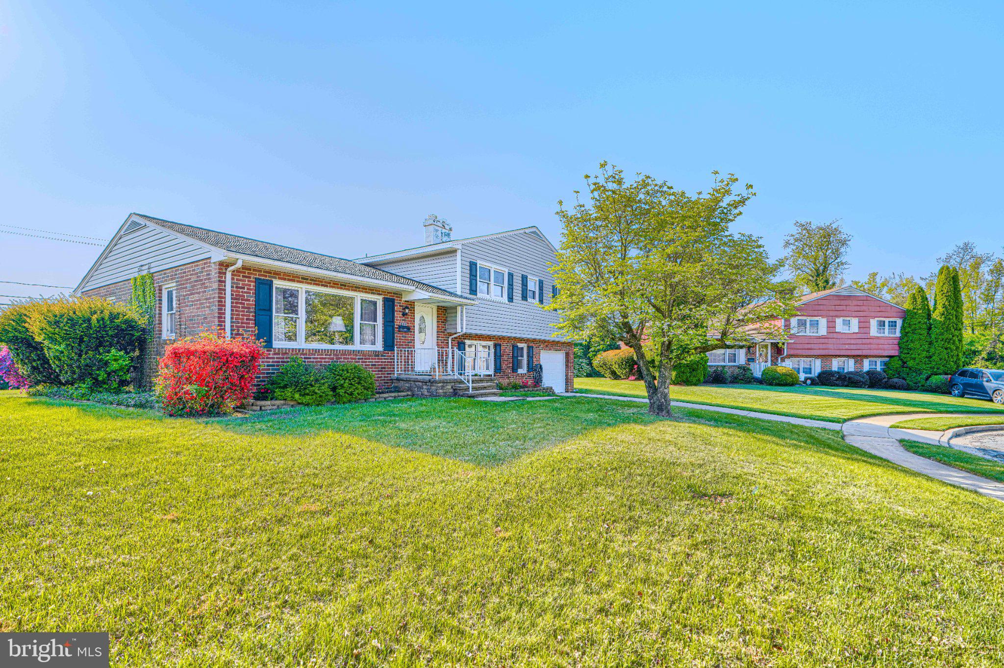 815 BRANFORD CIRCLE