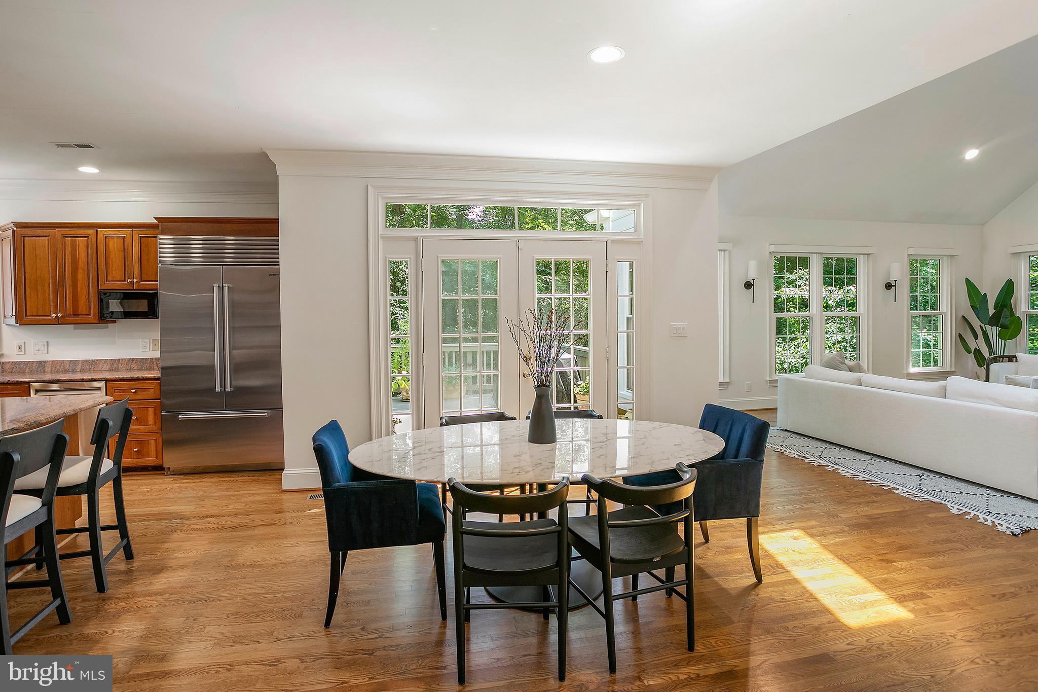 CARDEROCK SPRINGS - Residential