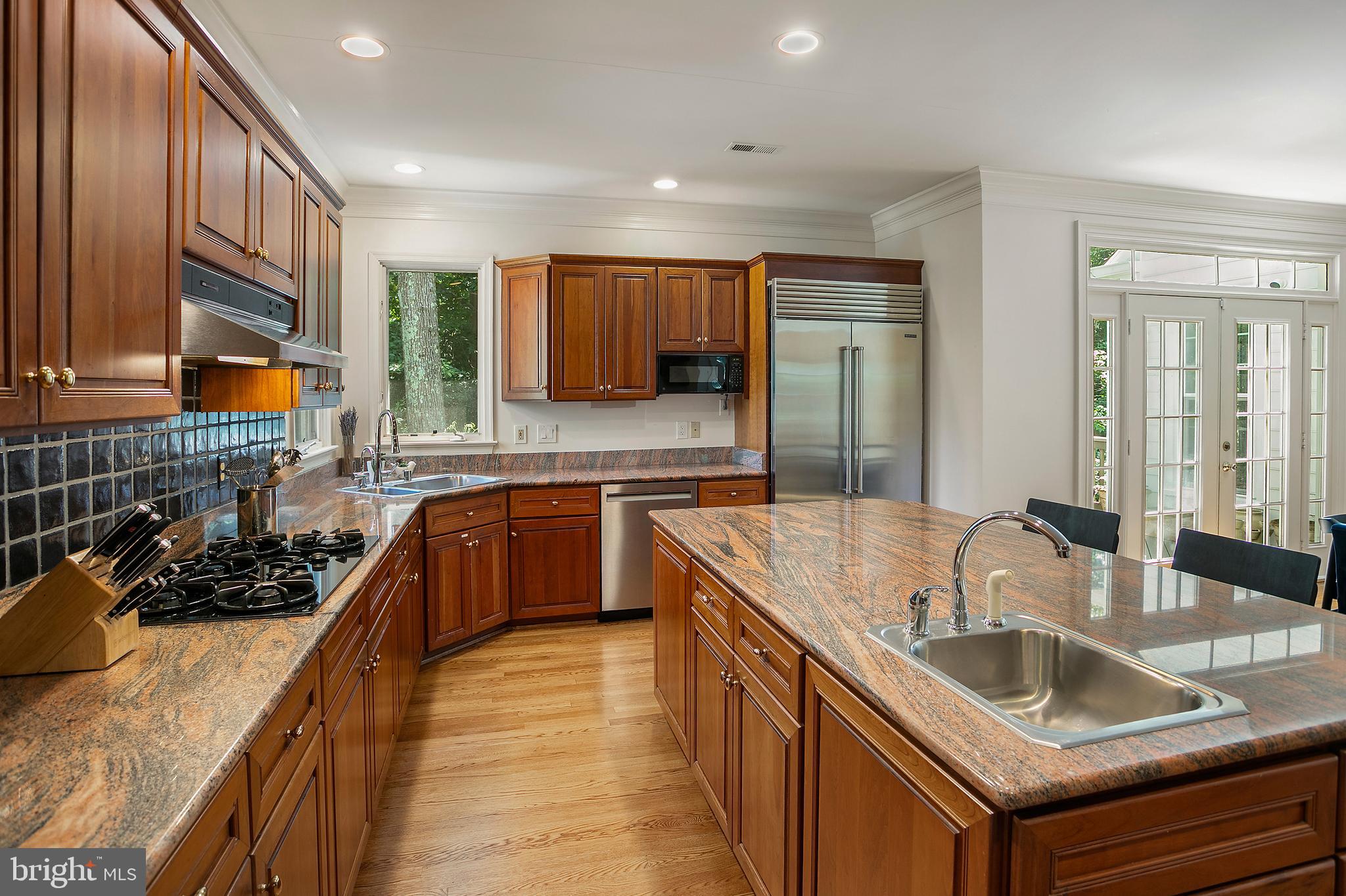 CARDEROCK SPRINGS - Residential