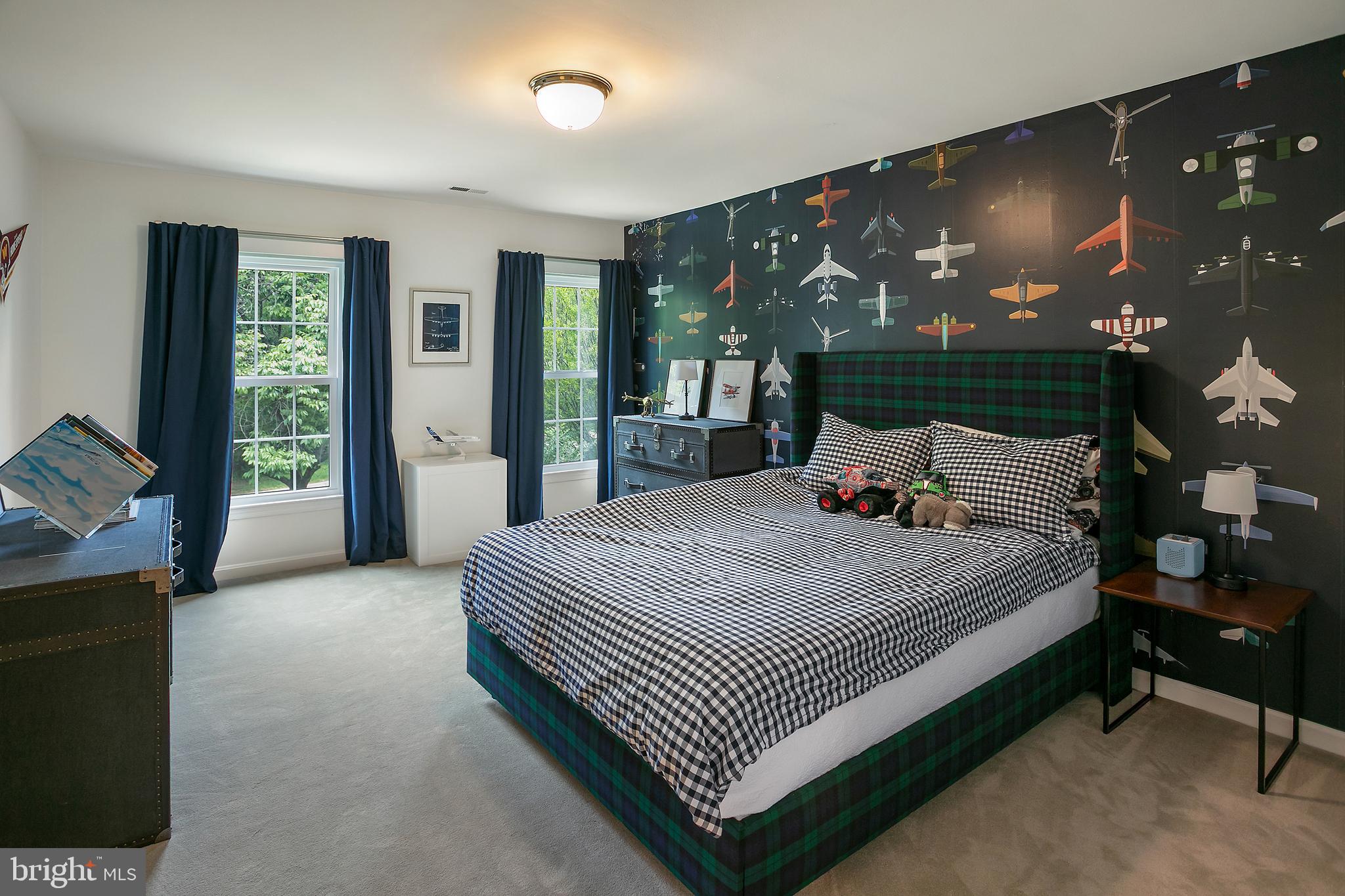 CARDEROCK SPRINGS - Residential