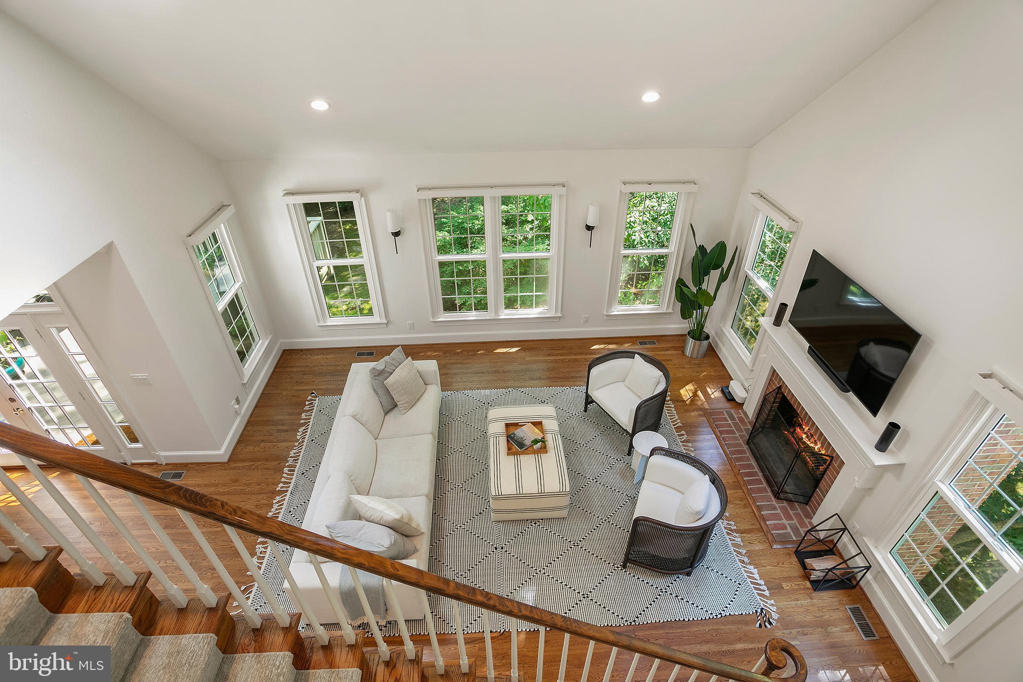 CARDEROCK SPRINGS - Residential