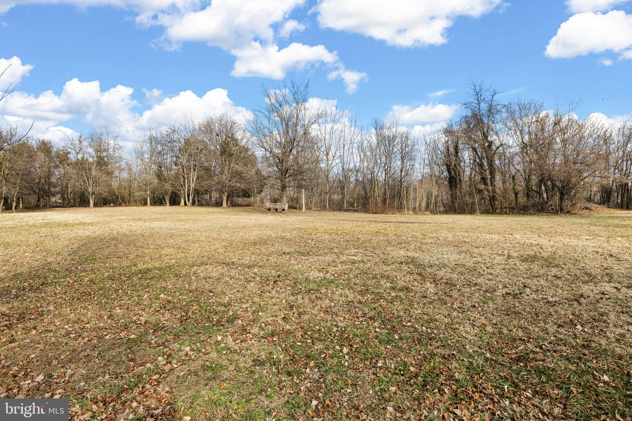 WALNUT HILLS - Residential