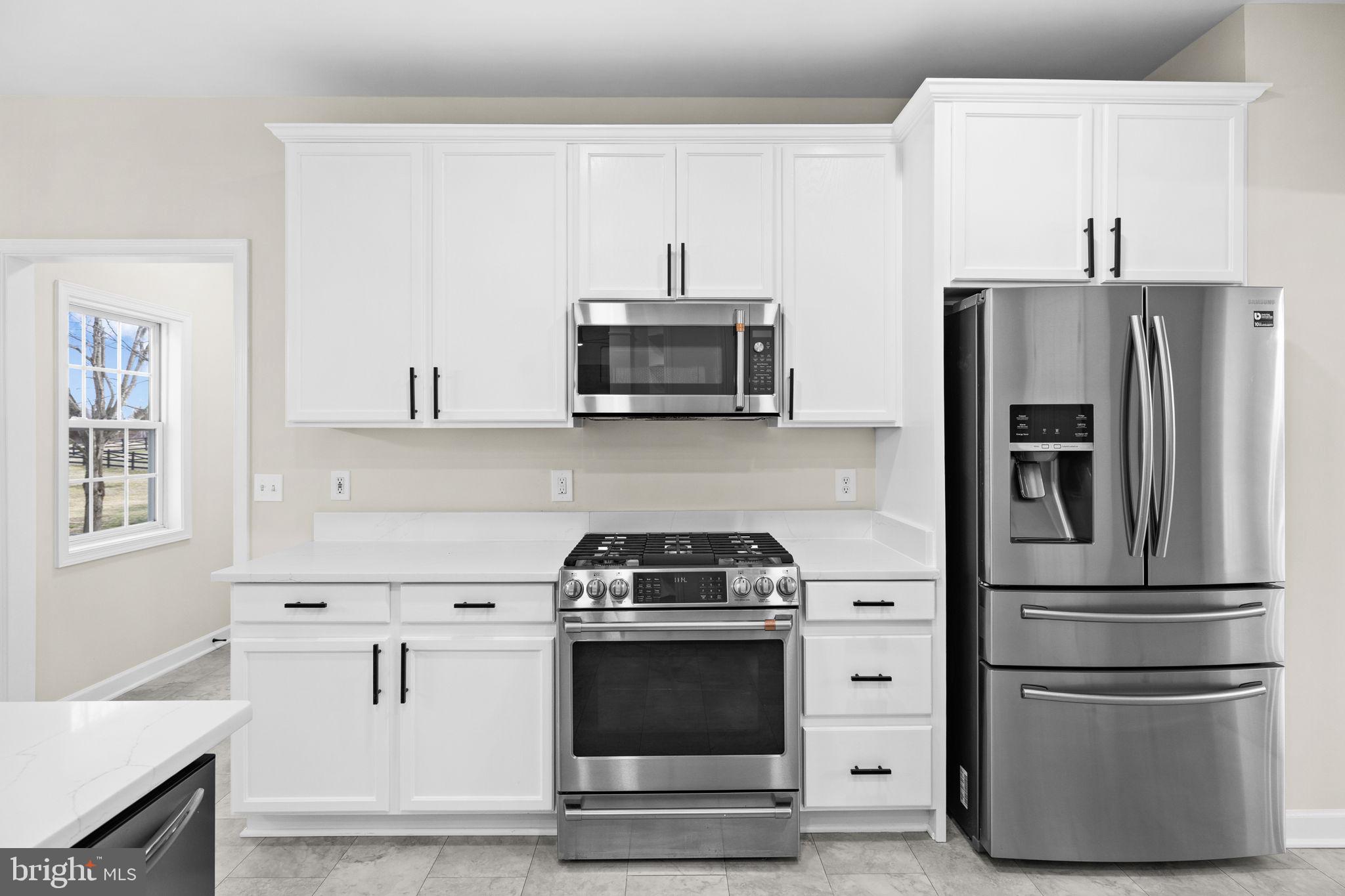 WALNUT HILLS - Residential