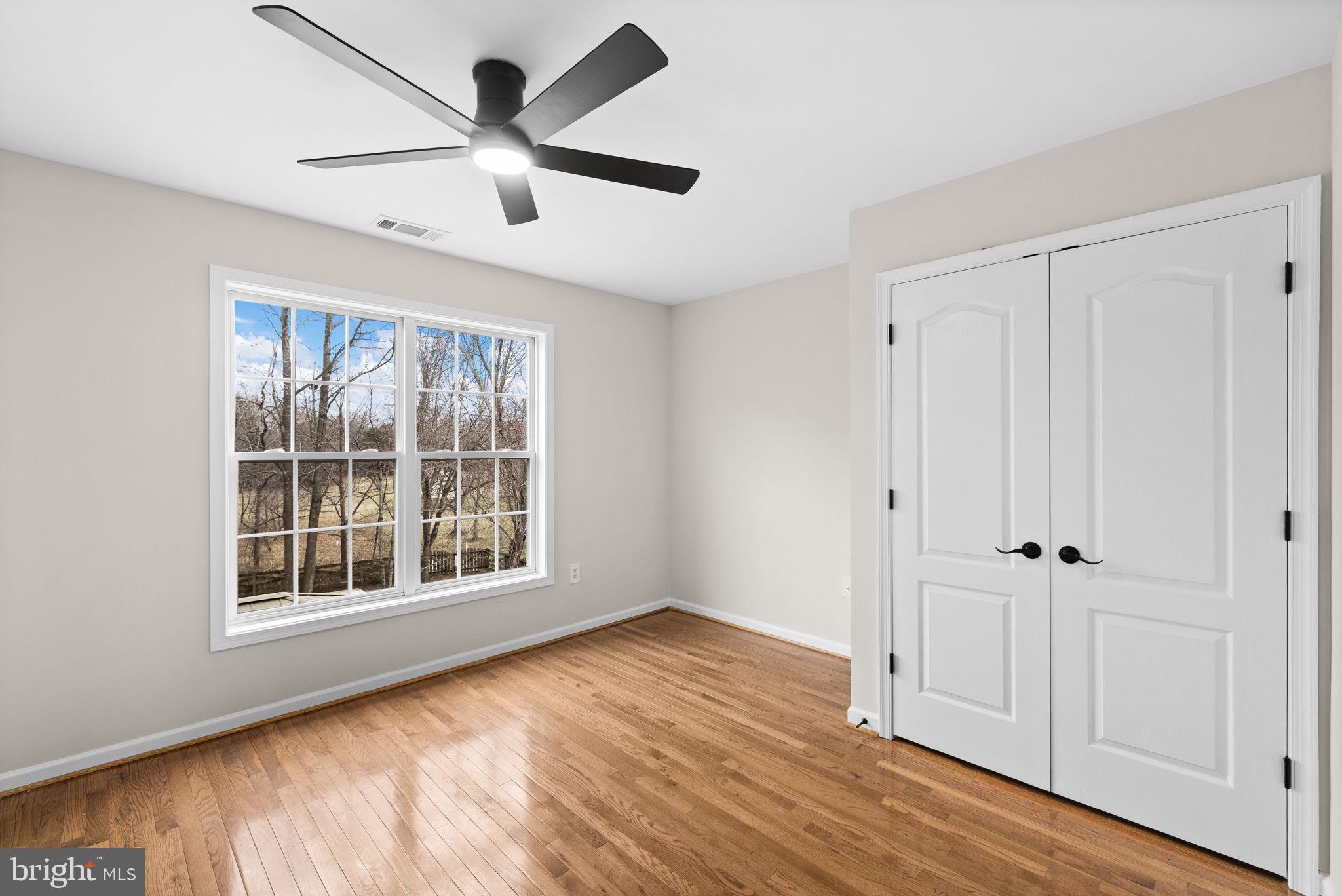 WALNUT HILLS - Residential