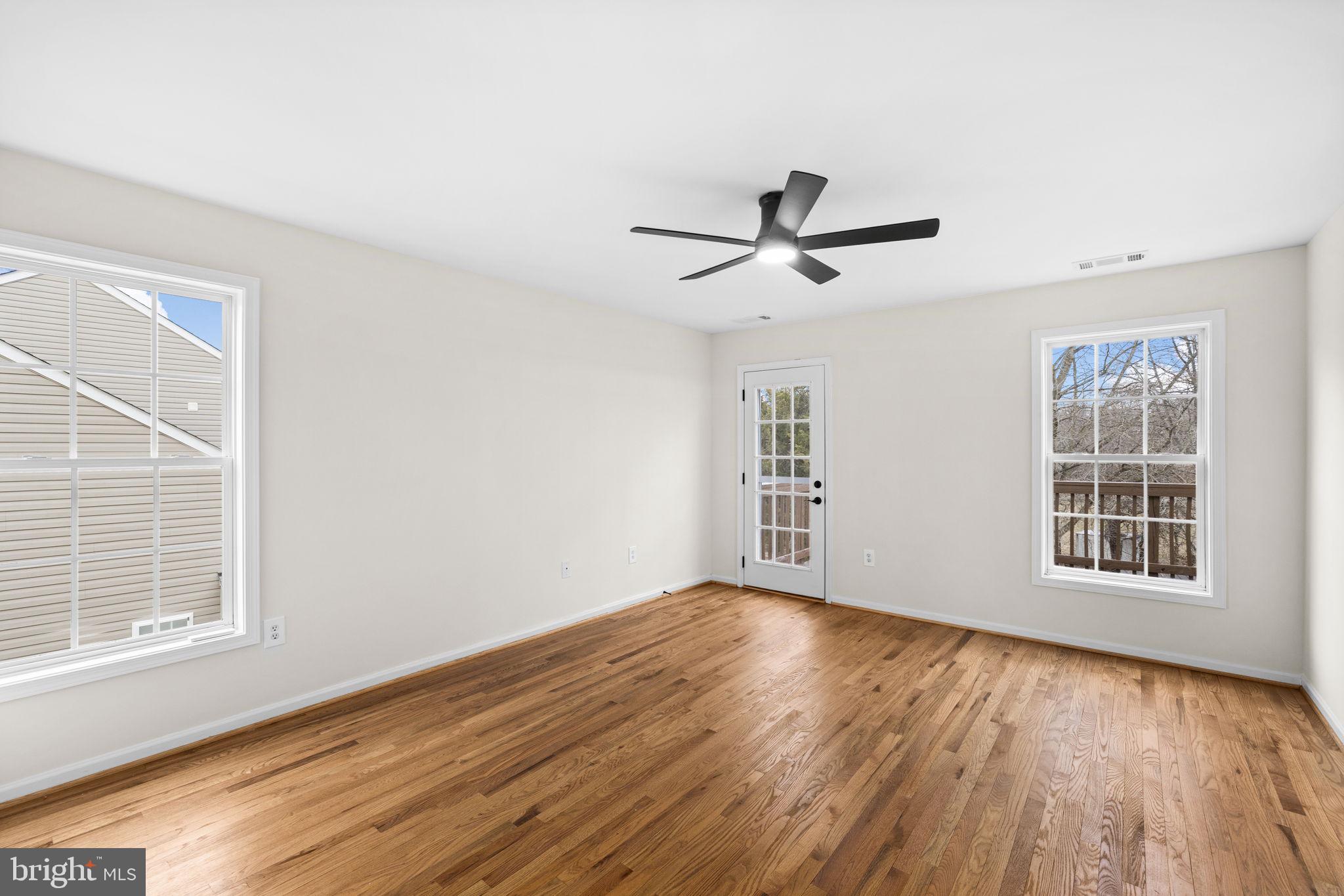 WALNUT HILLS - Residential