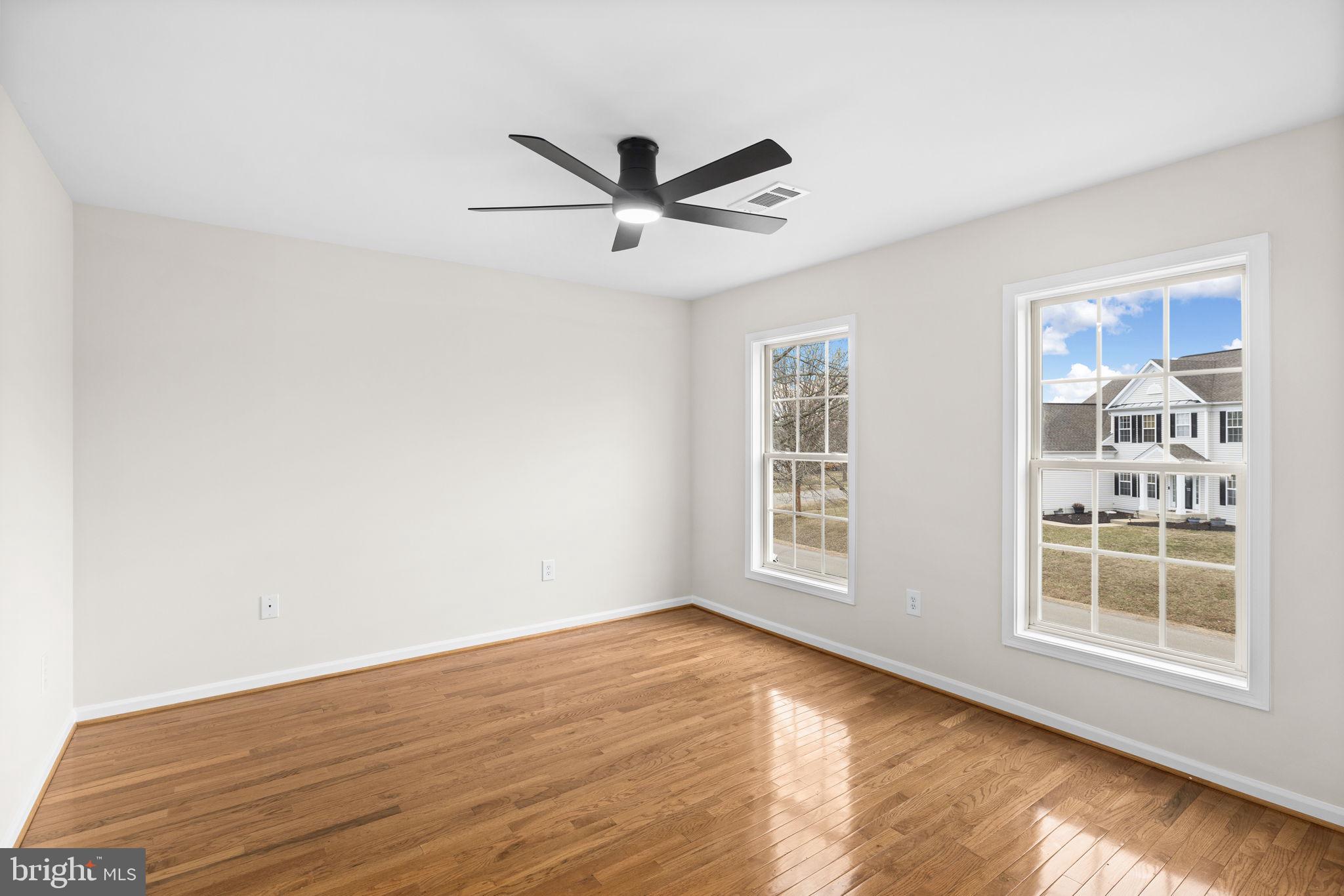 WALNUT HILLS - Residential