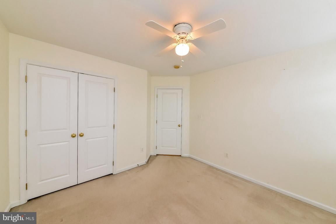 LORTON TOWN CNTR LANDBAY - Residential