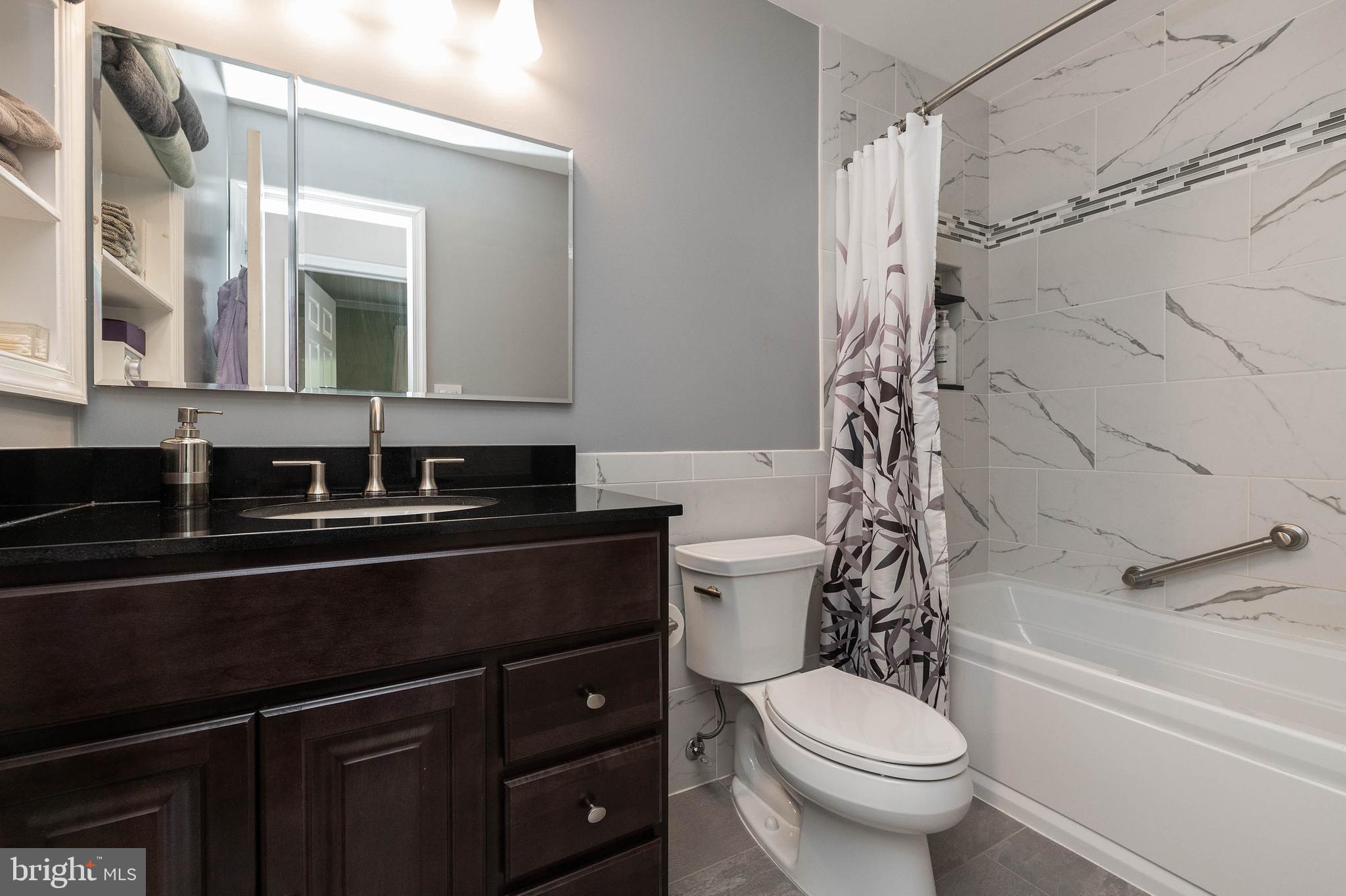 CAPE ST CLAIRE - Residential