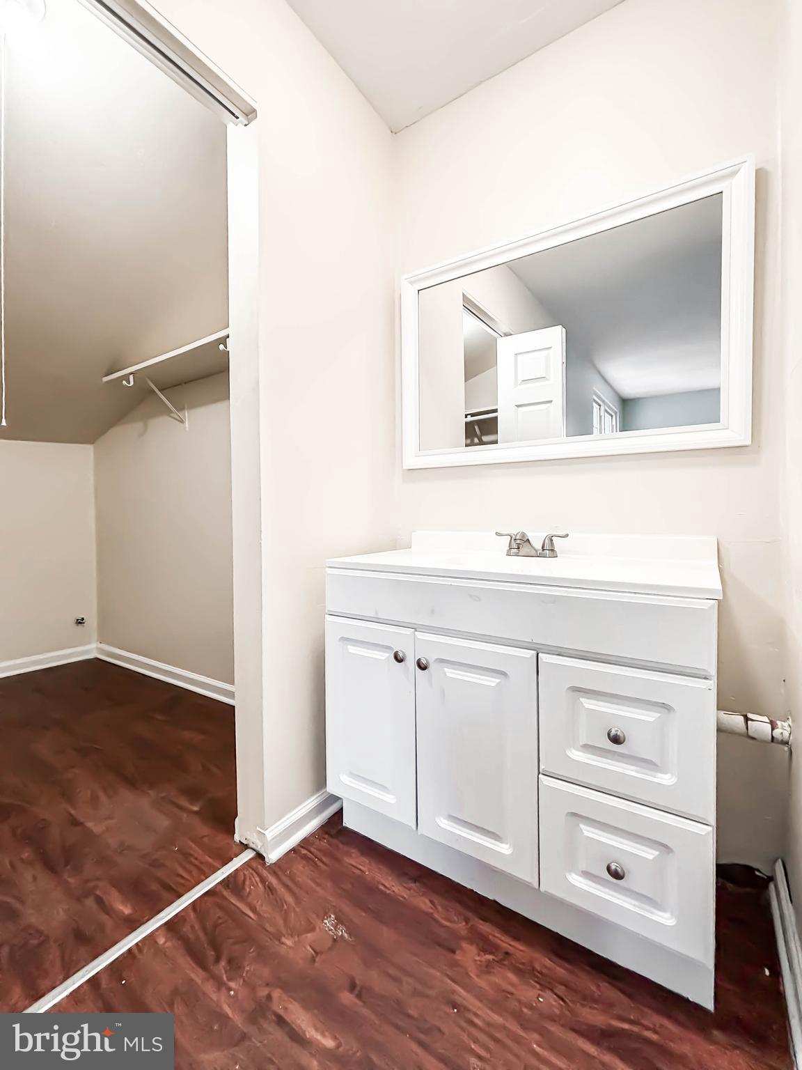 HERITAGE HILL CONDO - Residential Lease