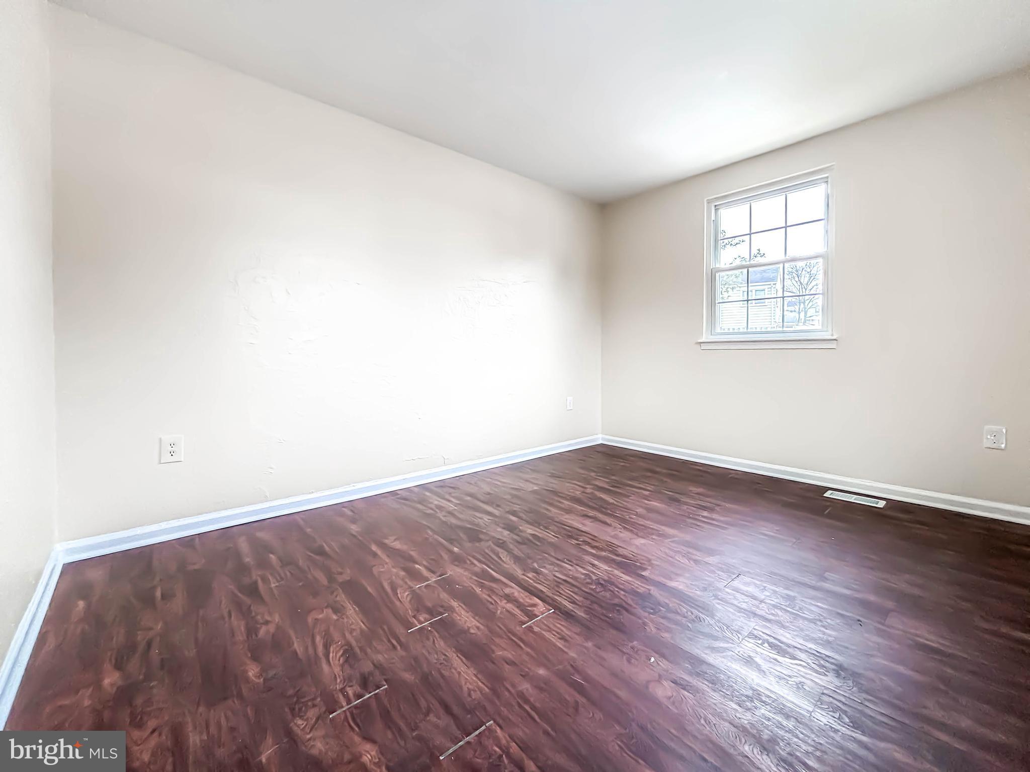 HERITAGE HILL CONDO - Residential Lease