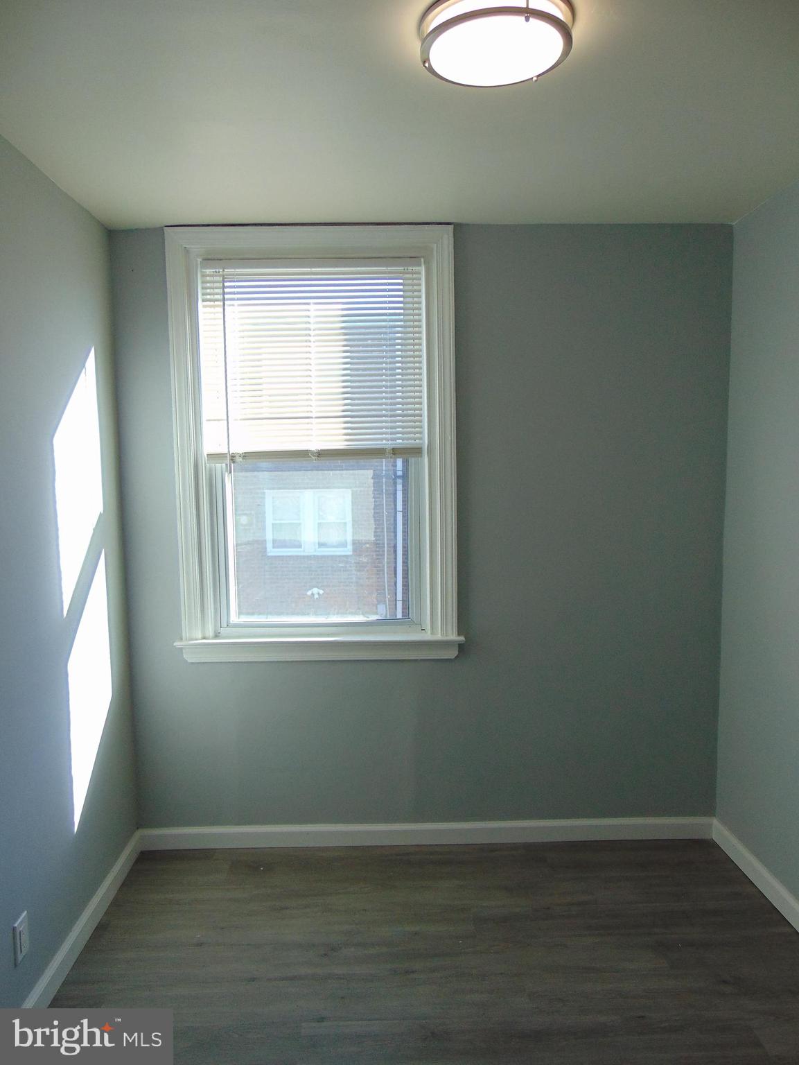 LAWNCREST - Residential