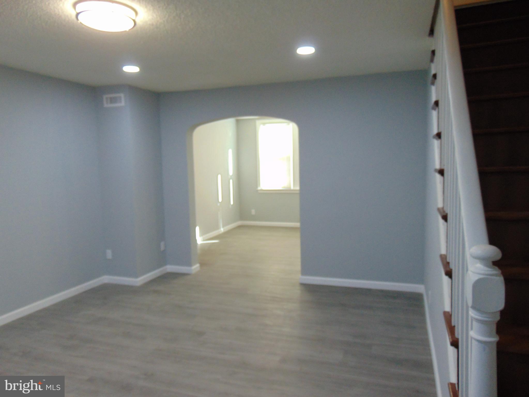 LAWNCREST - Residential