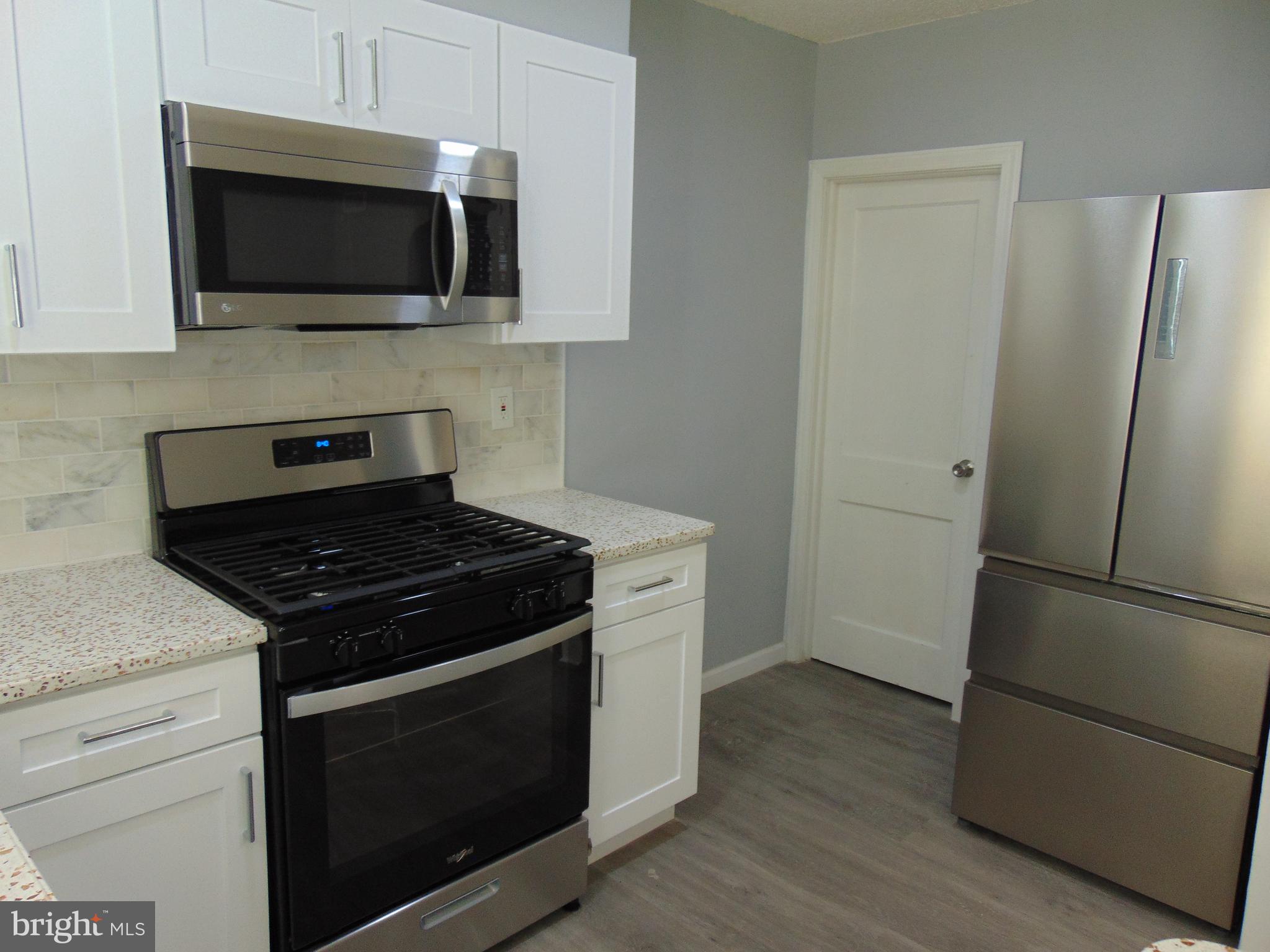 LAWNCREST - Residential