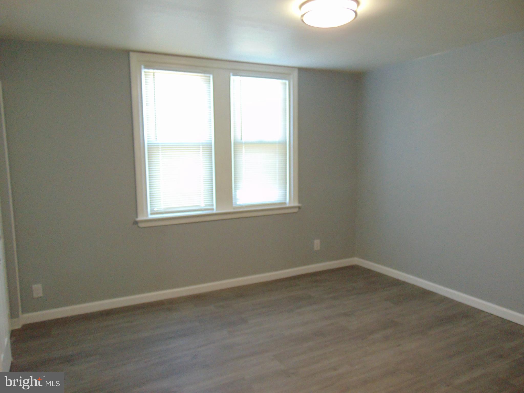 LAWNCREST - Residential