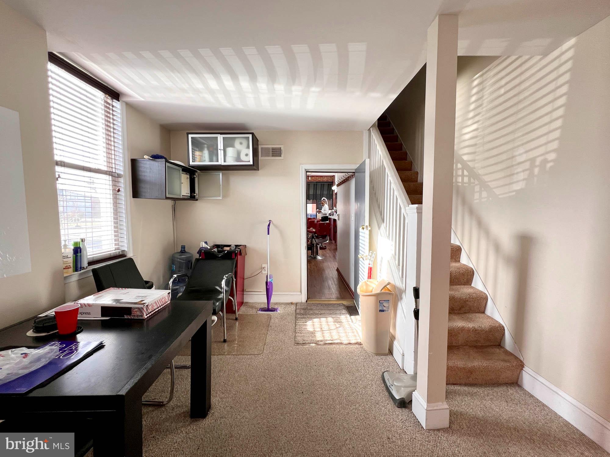 BROADWAY EAST - Residential