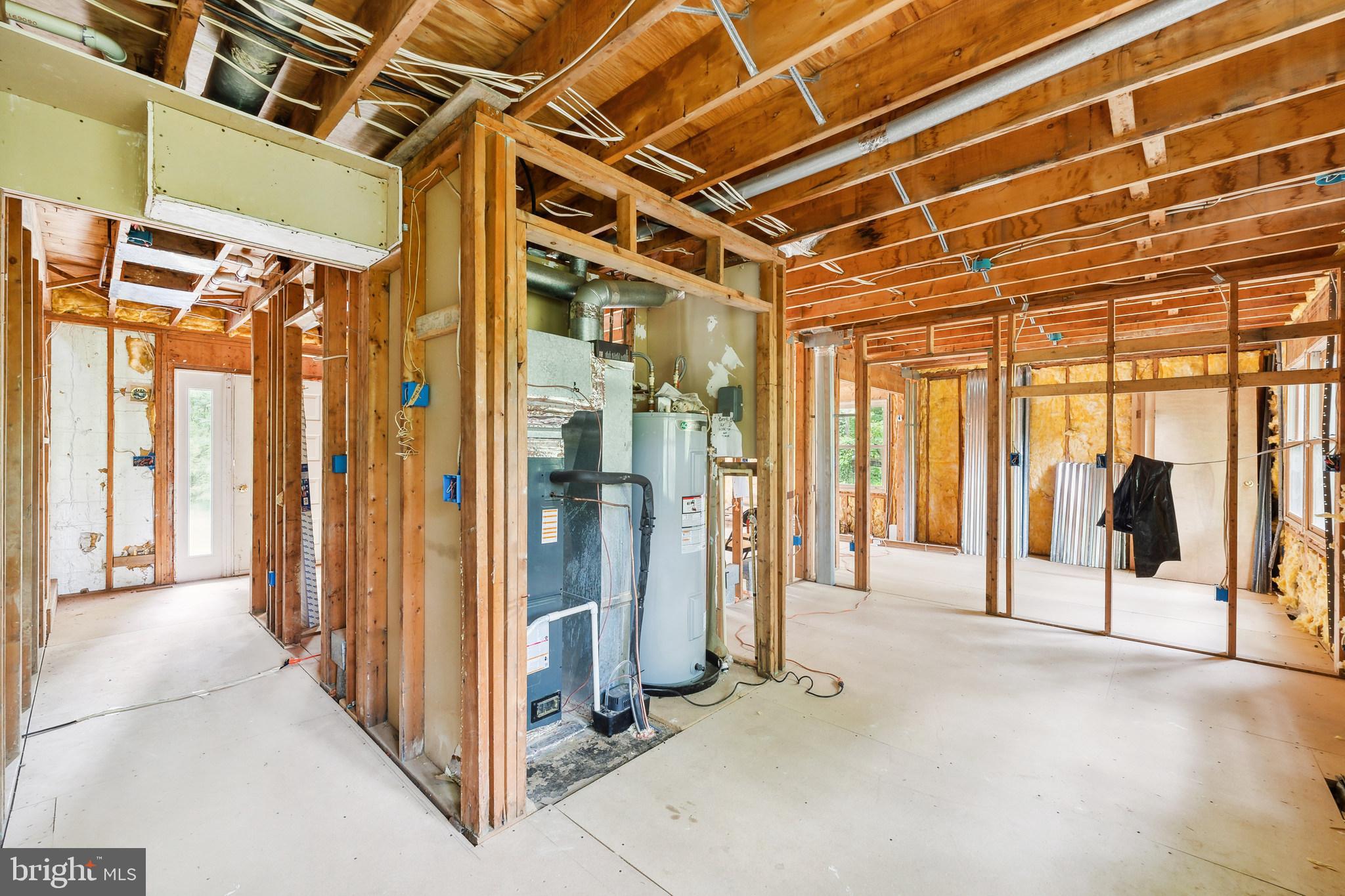 FORT HUNT ESTATES - Residential