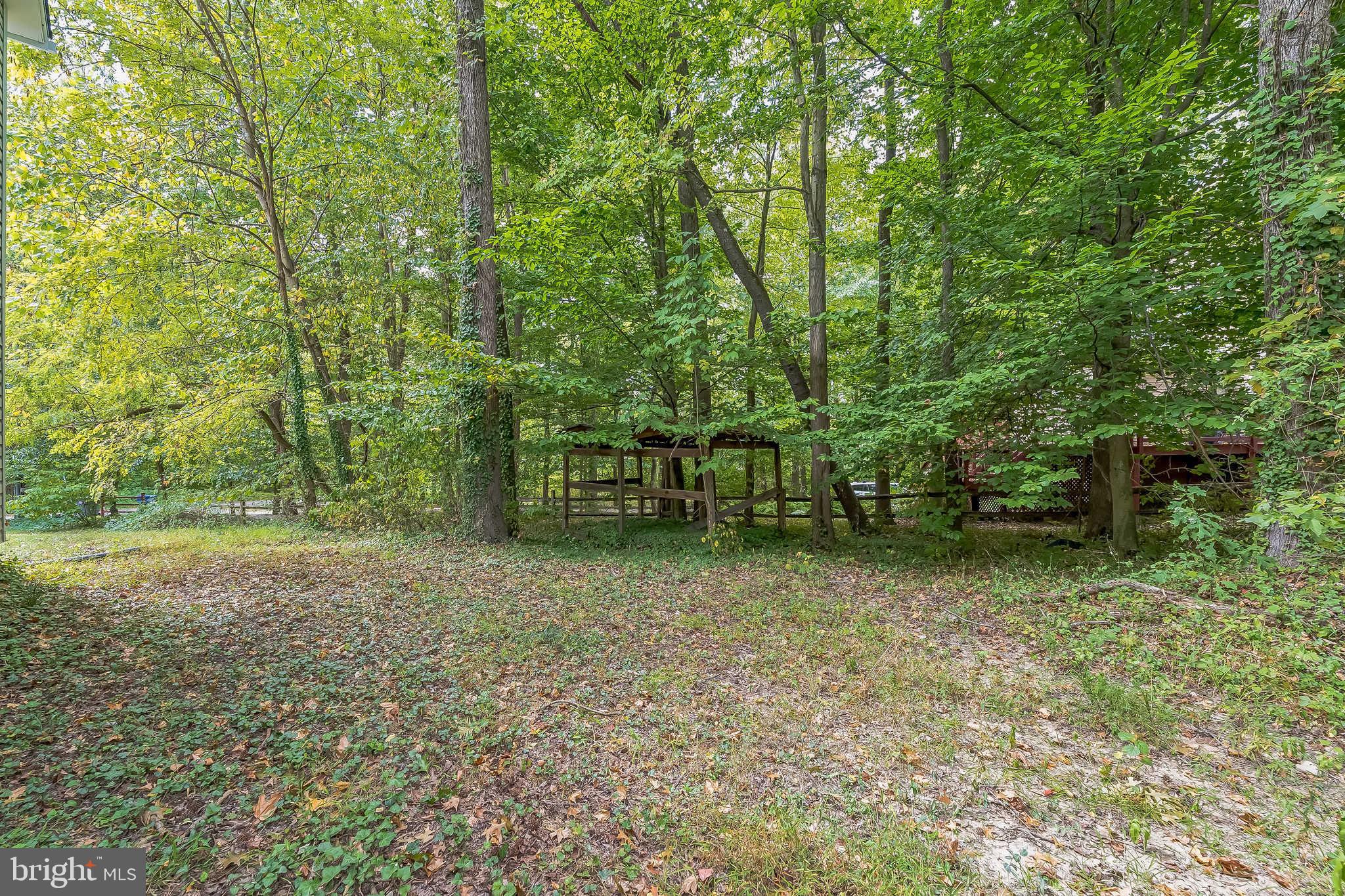 FORT HUNT ESTATES - Residential