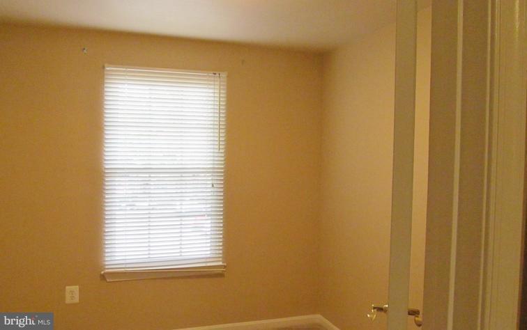 LONGMEAD - Residential Lease