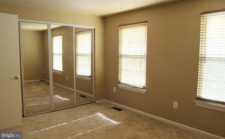 LONGMEAD - Residential Lease