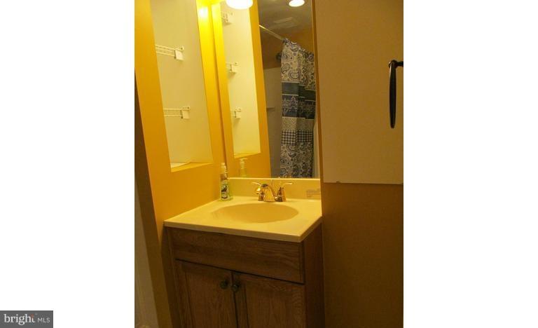 LONGMEAD - Residential Lease