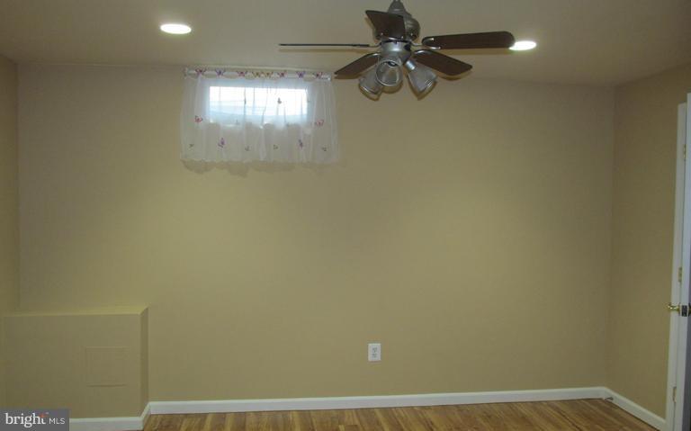 LONGMEAD - Residential Lease