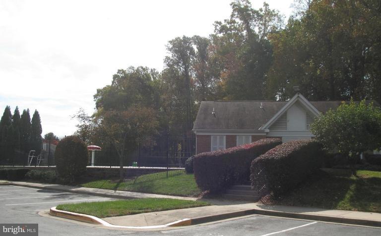 LONGMEAD - Residential Lease