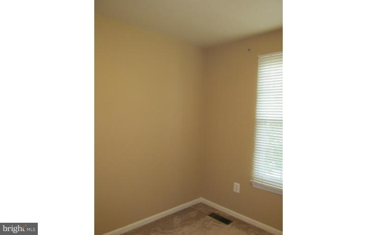 LONGMEAD - Residential Lease