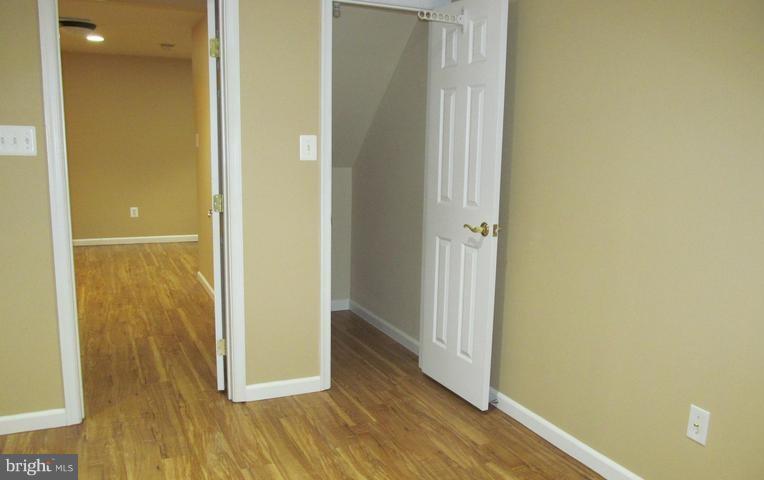 LONGMEAD - Residential Lease