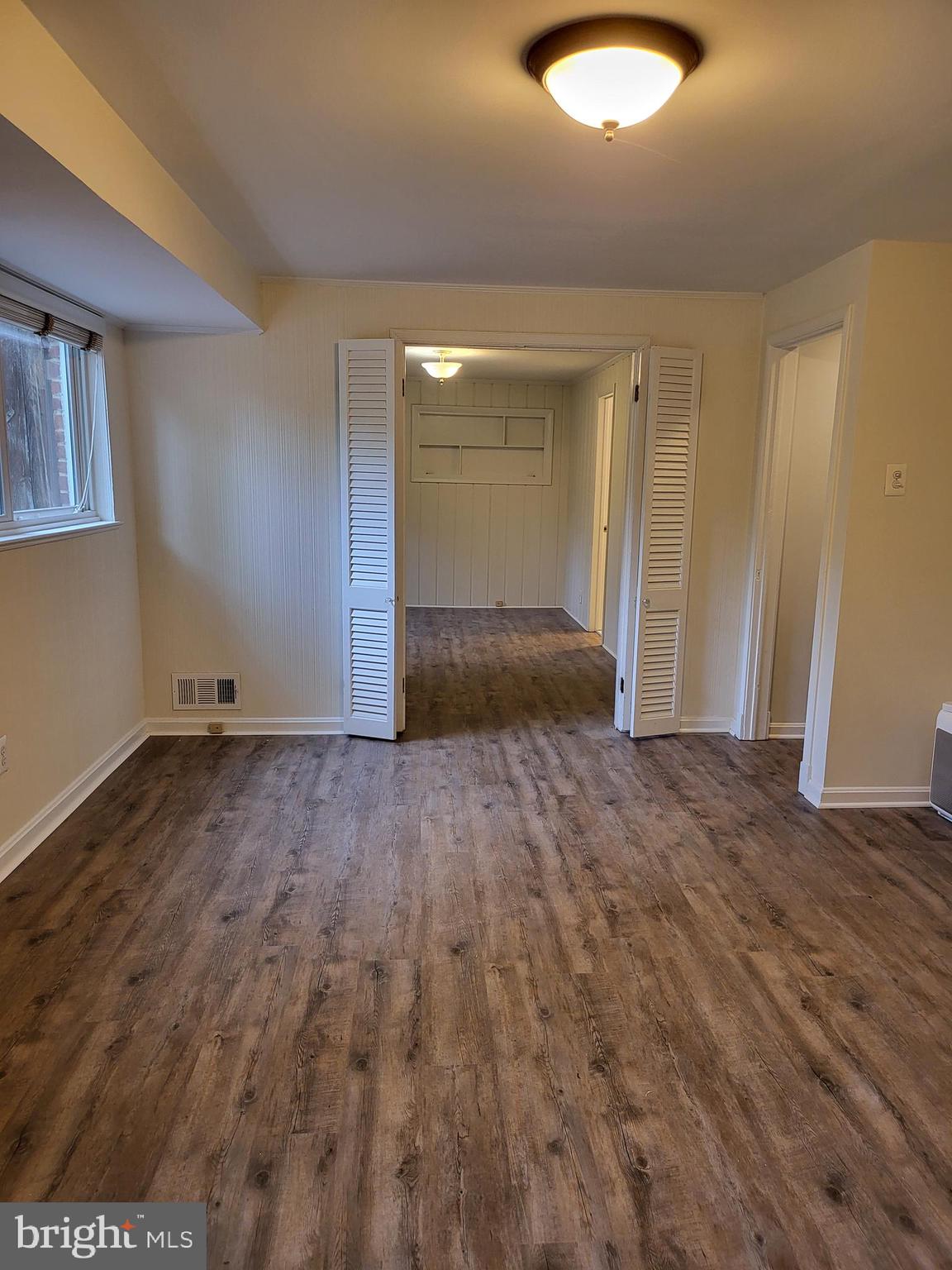 HOLLIN HALL VILLAGE - Residential Lease