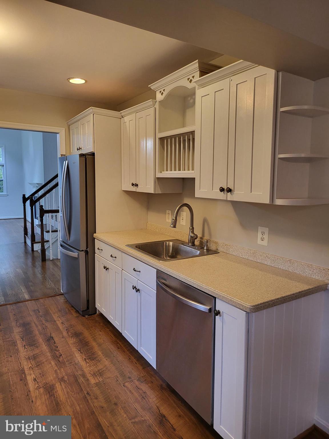 HOLLIN HALL VILLAGE - Residential Lease