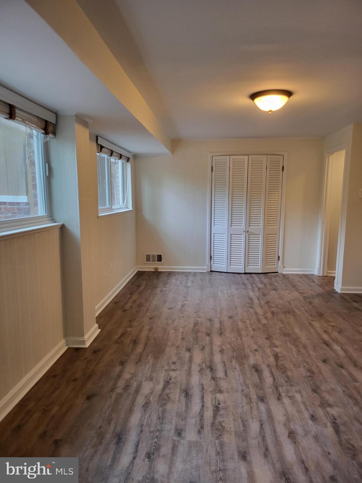 HOLLIN HALL VILLAGE - Residential Lease