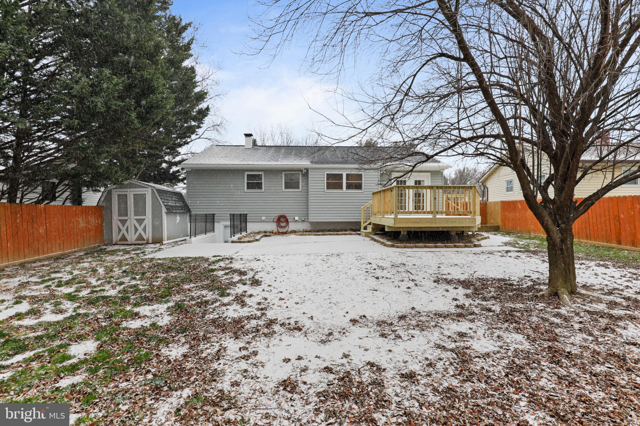 SUBURBIA - Residential